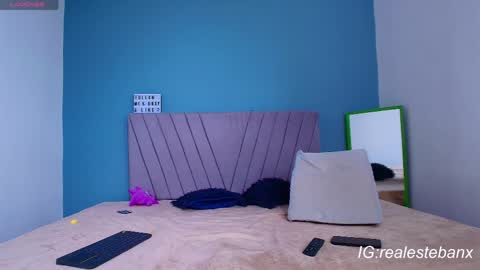 Snapshot of esteban_knight chatting on 6, 4, 2026 E S T E B A N online show from 6, 4, 2026