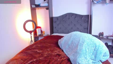 Snapshot of esteban_stud chatting on 19, 12, 2024 ESTEBAN online show from 19, 12, 2024