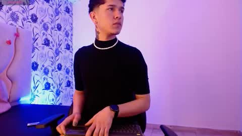 Snapshot of estefan_tay chatting on 5, 2, 2026 estefan_tay online show from 5, 2, 2026