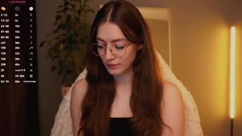 Ester online show from 10, 11, 2025