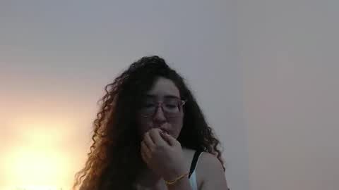 esteralcantara online show from 11, 2, 2026