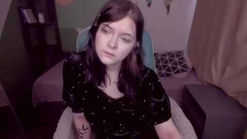 Snapshot of estertwilight chatting on 19, 4, 2026 Ester online show from 19, 4, 2026