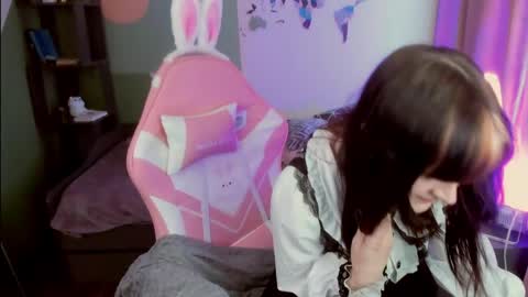 Ester  online show from 23, 5, 2026