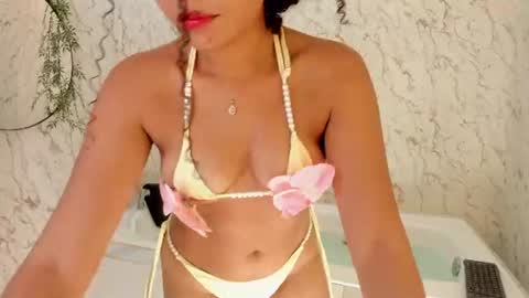 Snapshot of esther_sofia chatting on 18, 7, 2026 esther online show from 18, 7, 2026
