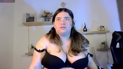 Estrella online show from 18, 11, 2025