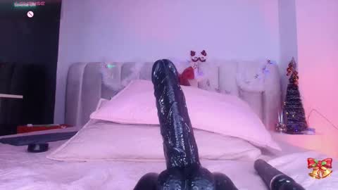 Estrella online show from 4, 12, 2025