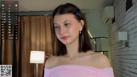 Snapshot of ethalhatchell chatting on 9, 9, 2025 Elsa online show from 9, 9, 2025