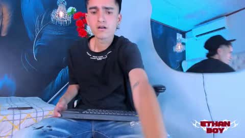 Snapshot of ethan_boy_ chatting on 22, 12, 2025 Ethan online show from 22, 12, 2025