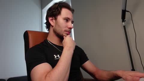 Snapshot of ethan_fyre1 chatting on 17, 10, 2025 Ethan online show from 17, 10, 2025