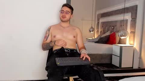 ethan_greys online show from 30, 11, 2025