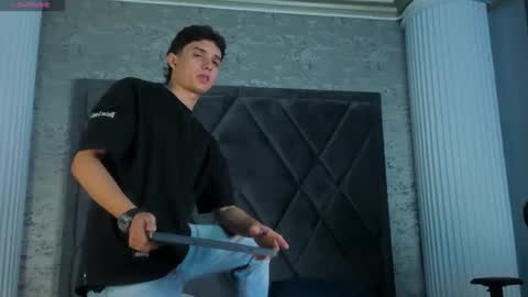 ethanlowell online show from 5, 4, 2026