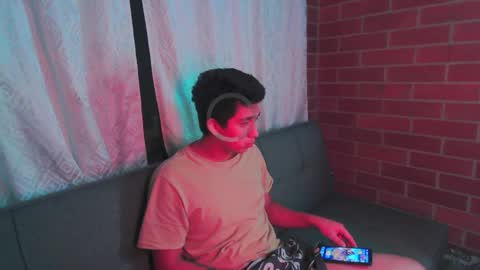 Snapshot of ethann2_ chatting on 3, 4, 2026 ethann2_ online show from 3, 4, 2026