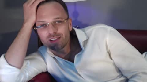 Snapshot of euginehot chatting on 23, 12, 2024 euginehot online show from 23, 12, 2024