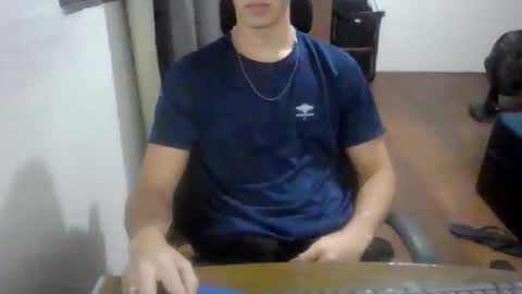 Snapshot of eumesmo03 chatting on 3, 11, 2025 eumesmo03 online show from 3, 11, 2025