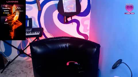 Snapshot of eva_brooks1 chatting on 19, 9, 2025 Iris Smile independent model online show from 19, 9, 2025