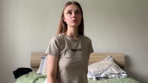 Eva Calvin online show from 1, 10, 2025