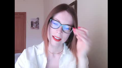 Snapshot of eva_cutesmile chatting on 1, 4, 2026 Eva online show from 1, 4, 2026