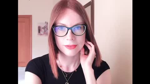 Snapshot of eva_cutesmile chatting on 9, 6, 2026 Eva online show from 9, 6, 2026