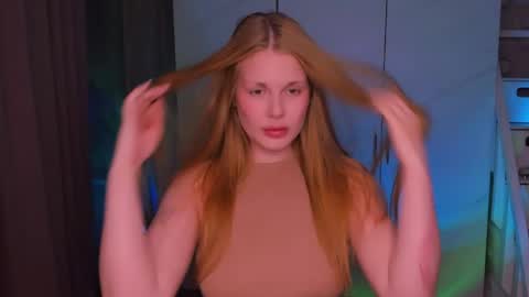 Snapshot of eva_ellis chatting on 7, 5, 2026 Eva online show from 7, 5, 2026
