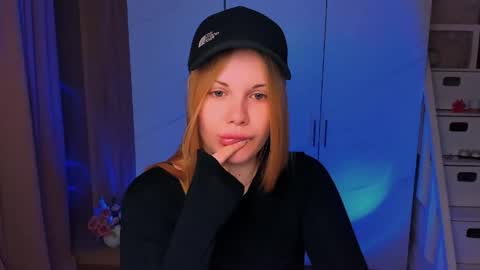 Snapshot of eva_ellis chatting on 16, 5, 2026 Eva online show from 16, 5, 2026