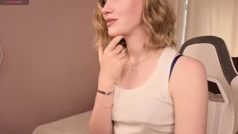 Snapshot of eva_hamilton chatting on 17, 6, 2026 eva hamilton online show from 17, 6, 2026