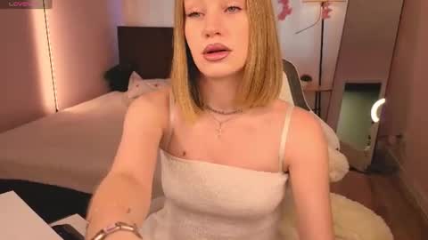 Snapshot of eva_hamilton chatting on 21, 7, 2026 eva hamilton online show from 21, 7, 2026