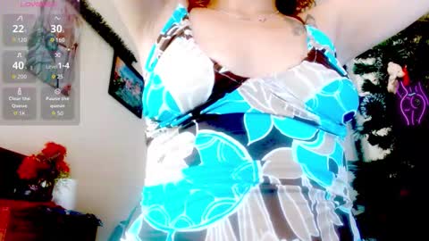 Snapshot of eva_hoot1 chatting on 25, 11, 2025 EVA online show from 25, 11, 2025