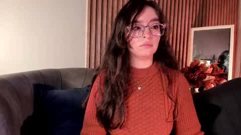 Snapshot of eva_macalliter chatting on 5, 4, 2026 Angelinne online show from 5, 4, 2026