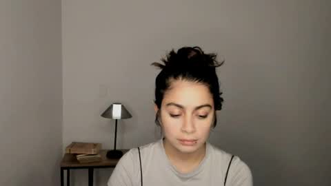 eva_monn online show from 2, 4, 2026