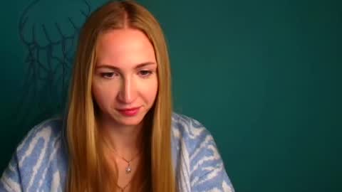 Snapshot of eva_oliviaa chatting on 4, 10, 2025 Eva online show from 4, 10, 2025