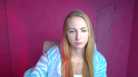 Snapshot of eva_oliviaa chatting on 5, 10, 2025 Eva online show from 5, 10, 2025