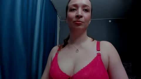 Snapshot of eva_rikchter chatting on 22, 4, 2026 Ice Goddess online show from 22, 4, 2026