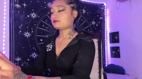 Eva  online show from 22, 11, 2025