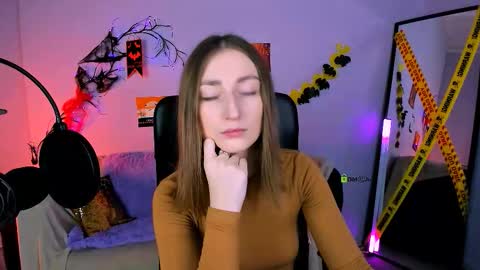 Snapshot of eva_smiith_ chatting on 3, 11, 2025 Eva online show from 3, 11, 2025