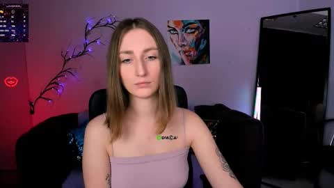 Snapshot of eva_smiith_ chatting on 10, 11, 2025 Eva online show from 10, 11, 2025