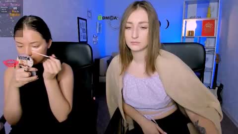 Snapshot of eva_smiith_ chatting on 25, 11, 2025 Eva online show from 25, 11, 2025