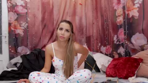 Snapshot of eva_sweetyx chatting on 21, 4, 2026 Eva online show from 21, 4, 2026