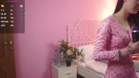 eva_vibe online show from 12, 10, 2025