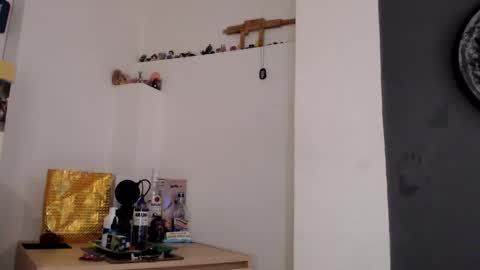 MISS EVY online show from 14, 1, 2026