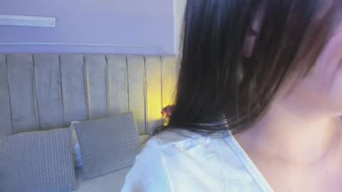 Snapshot of evaa_stevens chatting on 1, 12, 2025 julieth online show from 1, 12, 2025