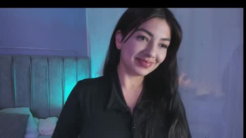 Snapshot of evaa_stevens chatting on 5, 12, 2025 julieth online show from 5, 12, 2025