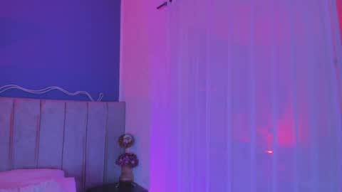 Snapshot of evaa_stevens chatting on 6, 4, 2026 julieth online show from 6, 4, 2026