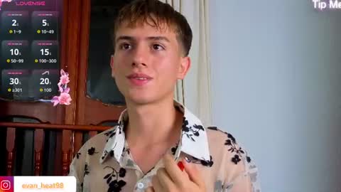 Snapshot of evaan_hot chatting on 12, 6, 2026 EVAN online show from 12, 6, 2026