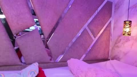 EvaBloom online show from 29, 11, 2025