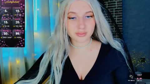 Eva  online show from 12, 11, 2025