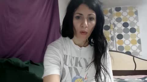 Snapshot of evacrisxxx chatting on 3, 11, 2025 hornycrissyyourlove online show from 3, 11, 2025
