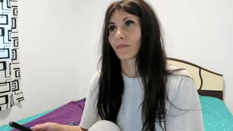 hornycrissyyourlove online show from 12, 7, 2026