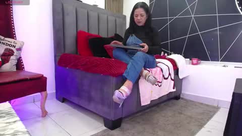 EVA GODDESS  online show from 4, 3, 2026