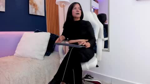 EVA GODDESS  online show from 10, 4, 2026