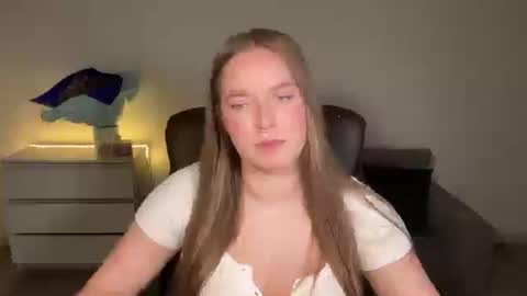 Snapshot of evajuly chatting on 11, 7, 2026 Eva online show from 11, 7, 2026